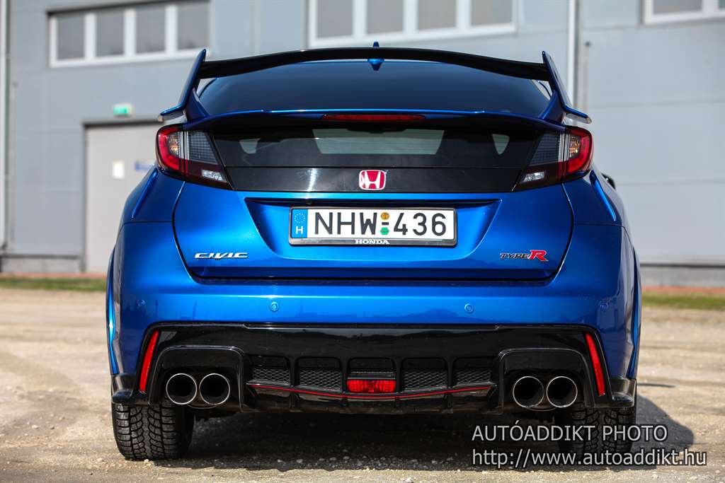 honda-civic-type-r-gt-turbo-teszt-2016-autoaddikt-004