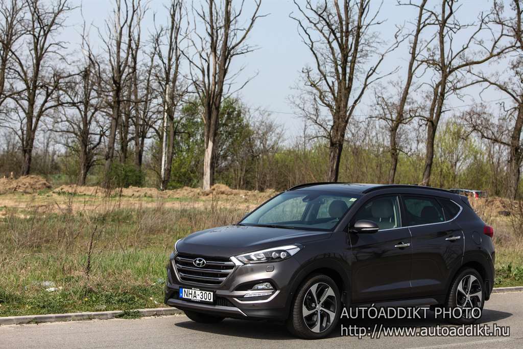 hyundai-tucson-2-0-crdi-teszt-autoaddikt-008