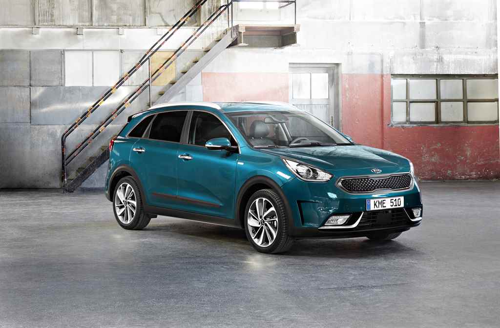 kia-niro-genf-2016-autoaddikt-1