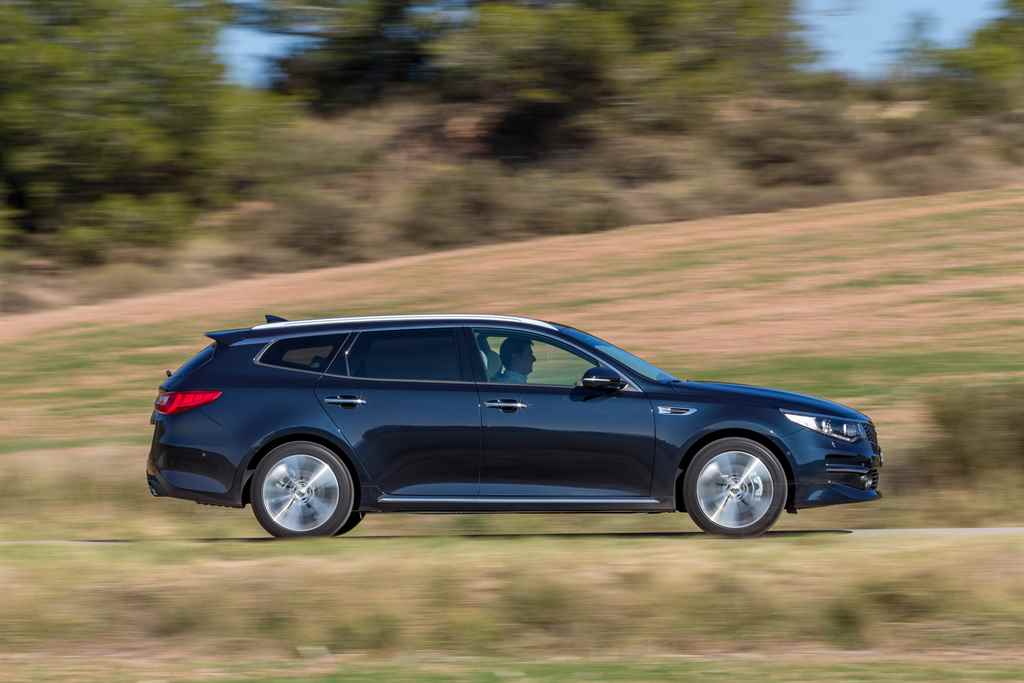 kia-optima-sportswagon-genf-2016-autoaddikt-1