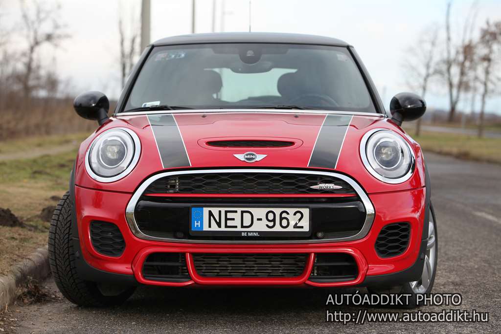 mini-john-cooper-works-teszt-autoaddikt-004