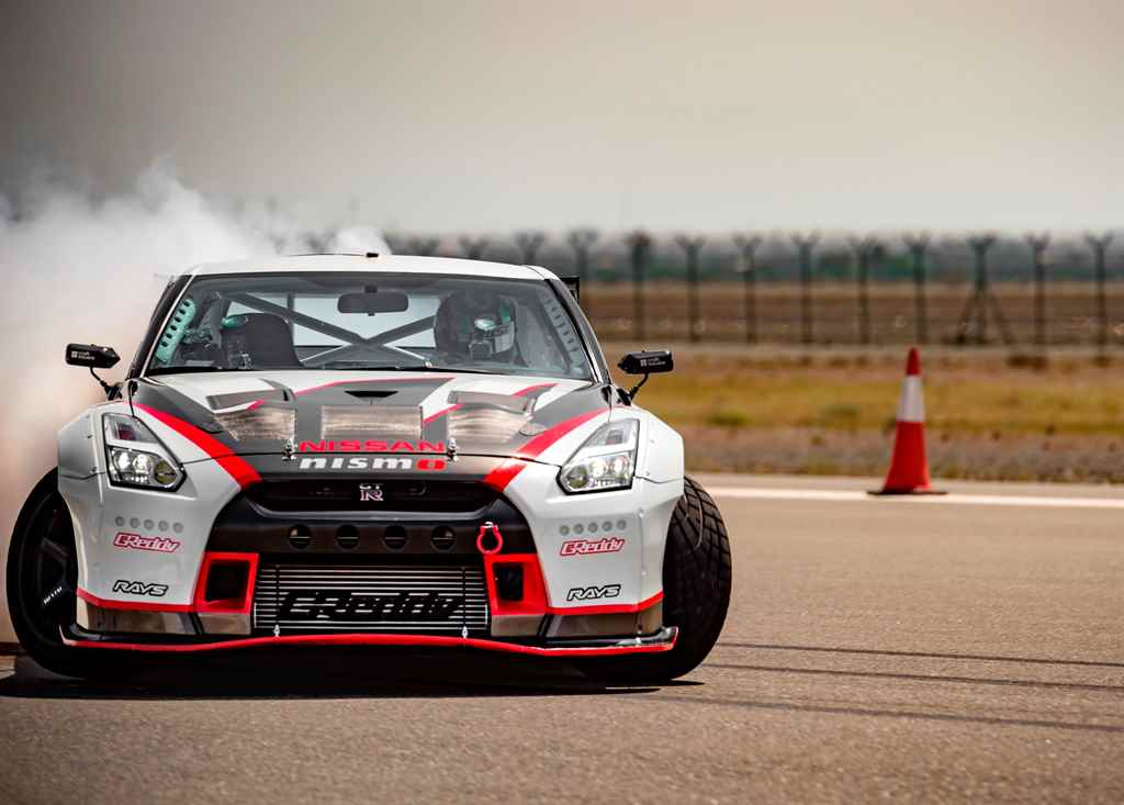 nissan-gt-r-drift-vilagrekord-autoaddikt