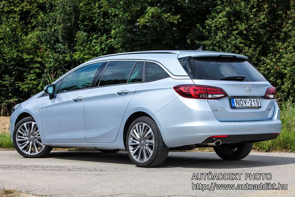 Ilyen jó még sosem volt! Opel Astra Sports Tourer 1.6 CDTI teszt -  Autónavigátor.hu