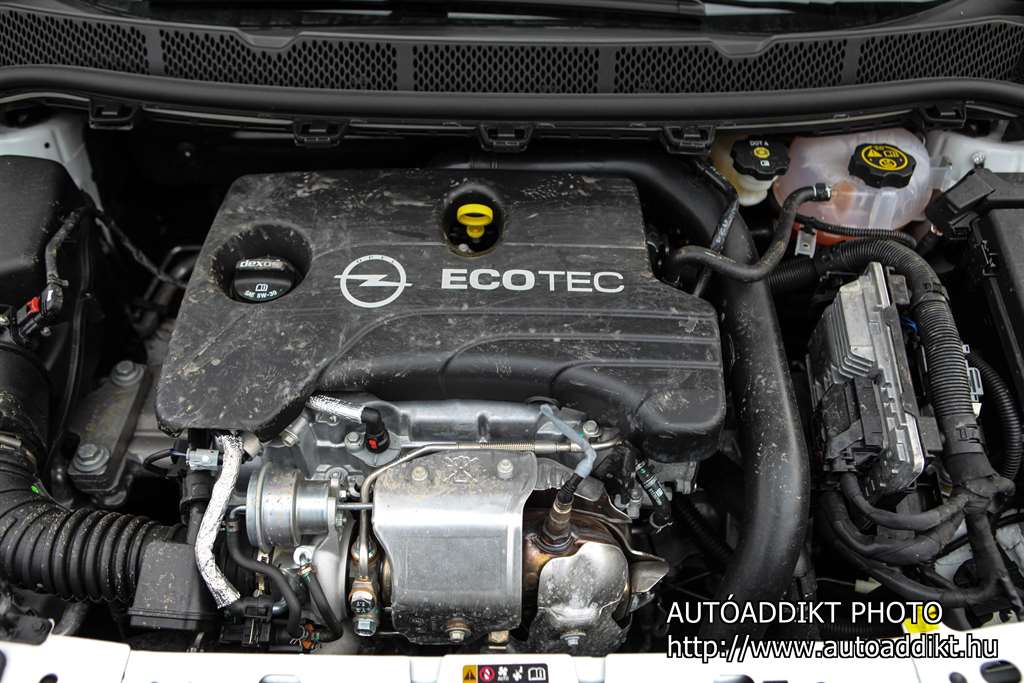 opel-astra-k-1-0-turbo-teszt-autoaddikt-014