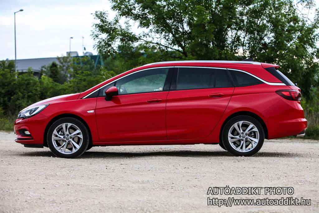 opel-astra-k-sports-tourer-menetproba-autoaddikt-004