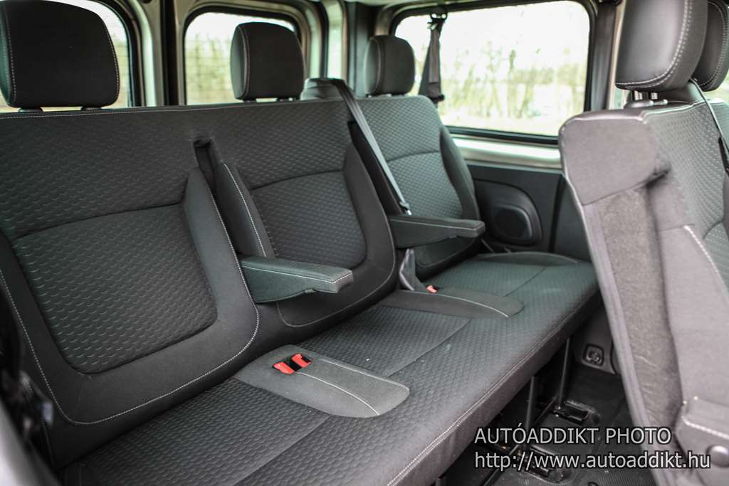 opel-vivaro-tour-1-6-twinturbo-cdti-teszt-autoaddikt-018