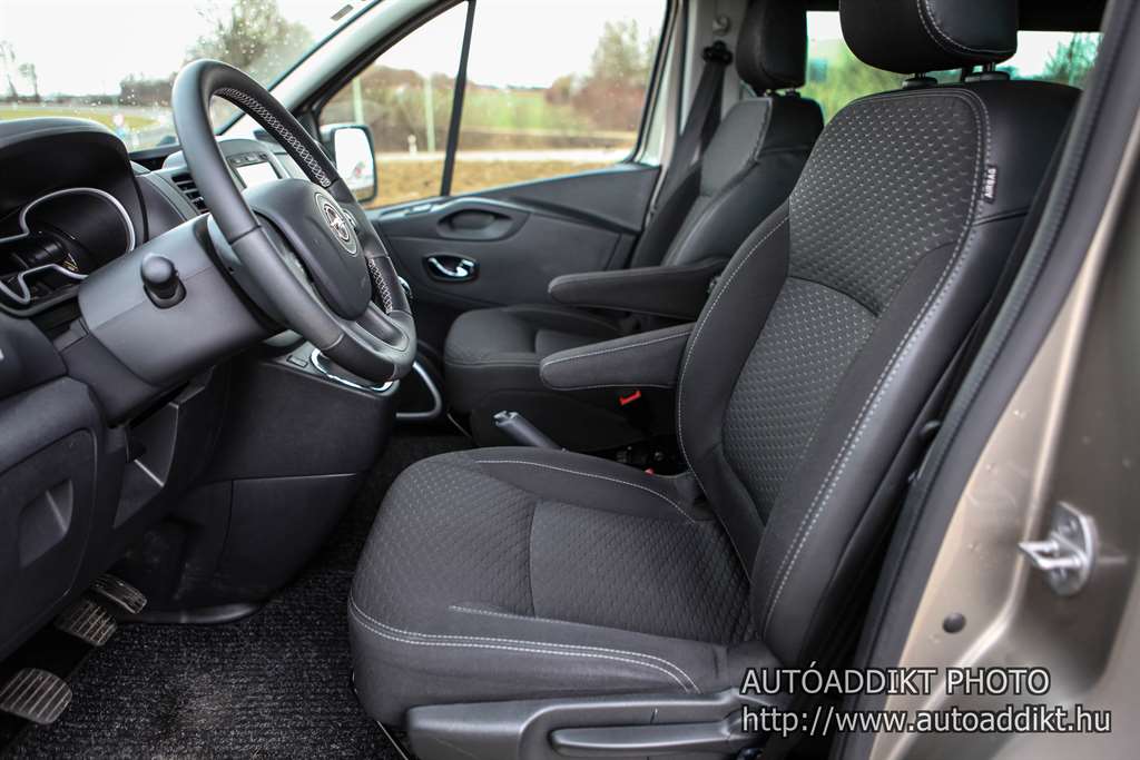 opel-vivaro-tour-1-6-twinturbo-cdti-teszt-autoaddikt-024