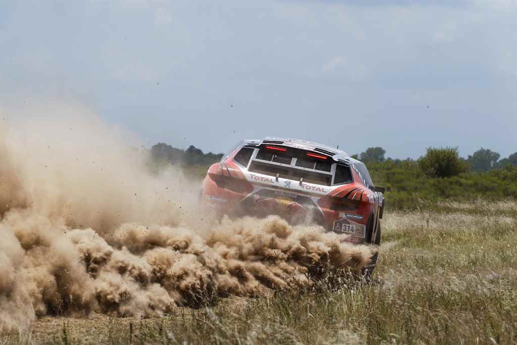 peugeot-2008dkr-autoaddikt-003