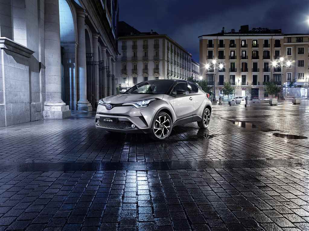 toyota-c-hr-belso-kulso-autoaddikt-012