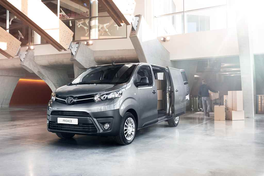 toyota-proace-van-2016-autoaddikt-011