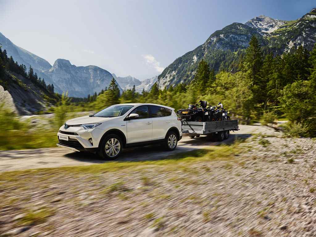 toyota-rav4-hybrid-2016-autoaddikt-004