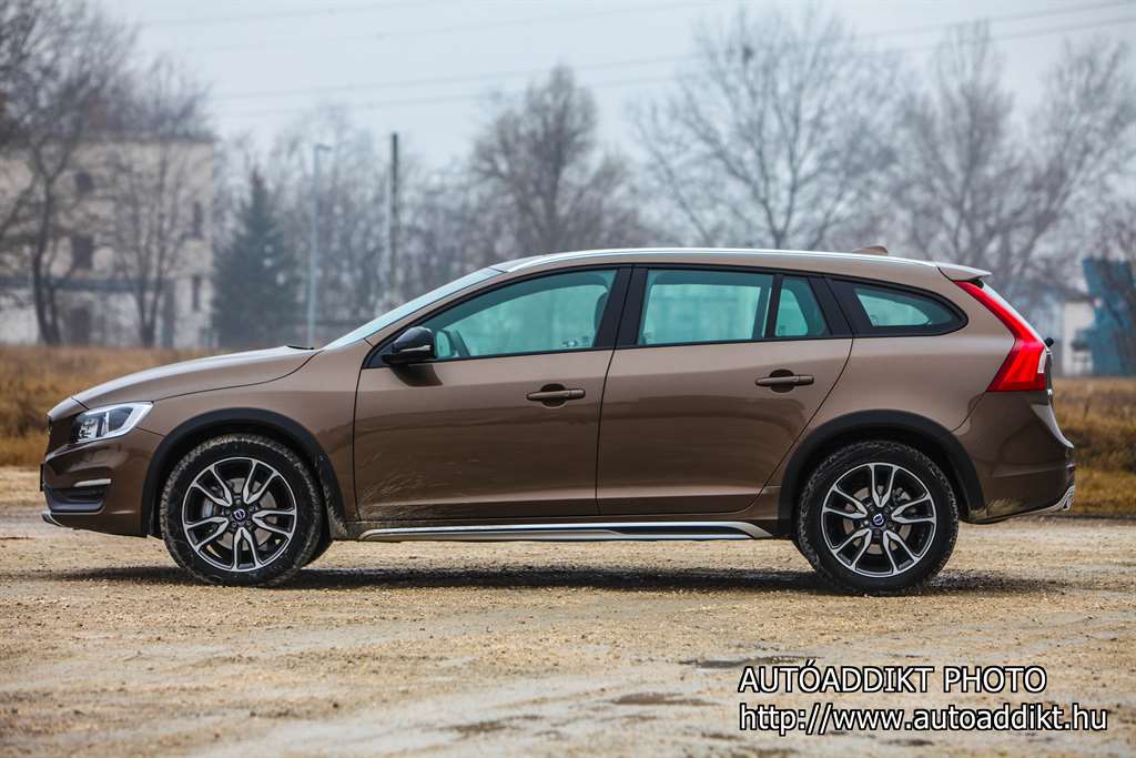 volvo-v60-cross-country-d4-awd-teszt-autoaddikt-004