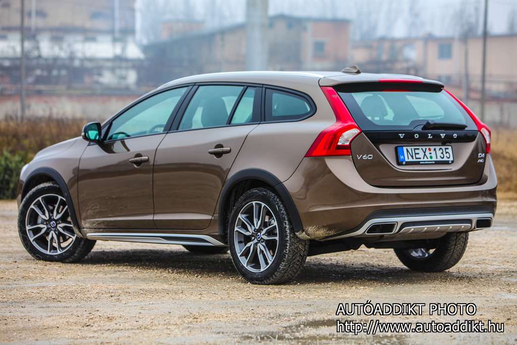 volvo-v60-cross-country-d4-awd-teszt-autoaddikt-005