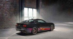 Sisakfestő legenda öltöztette új ruhába a Ford Mustangot – különkiadás érkezik, de nem úgy, ahogy sokan várnák