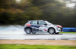 R4-es Peugeot versenyautók, Budakesziről