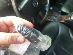 1996 Mercedes-Benz S500 L W140: cserélni kell az A0015450109 féklámpa-kapcsolót