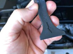 1997 Mercedes-Benz W140 S420: A1408870127 külső motorháztető nyitó fül cseréje