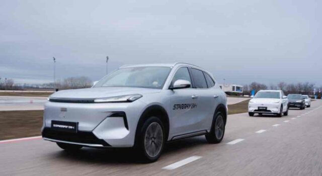 Megjelent a Geely Magyarországon, egy plug-in hibriddel és egy tisztán elektromos SUV-val indul a forgalmazás