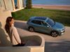 Másfél milliót vágott az elektromos SUV árából a Geely – 13,49 millióról indul az E5