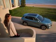 Másfél milliót vágott az elektromos SUV árából a Geely – 13,49 millióról indul az E5