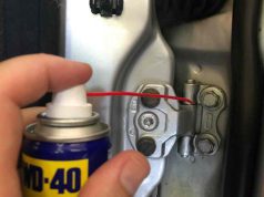 Ajtó zsanérok karbantartása az 1997-es Mercedes-Benz S420 W140-en