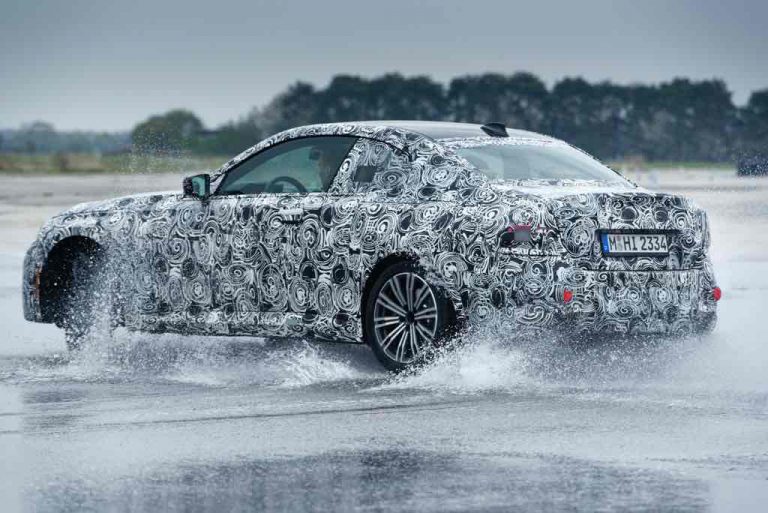 Célegyenesben a páratlan menetdinamika felé: az új BMW 2-es Coupé