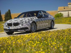 Az új BMW 7-es széria technológiai innovációi