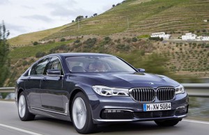 Kimagasló vezetési élményt, luxust és kényelmet ígér az új BMW 7-es sorozat
