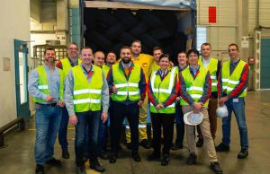 Egyedi abroncsot tervezett a Bridgestone a kecskeméti Mercedes gyárnak