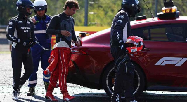 Charles Leclerc hatalmasat bukott Monzában – rövid időre a látását is elvesztette