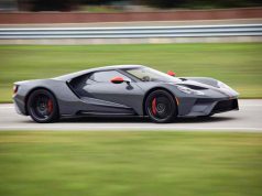 Akár versenypálya, akár országút: a Ford GT Carbon Series mindenhol ugyanazt az élvezetet nyújtja