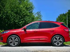 Európa jelenleg legkelendőbb PHEV-je, a Ford Kuga Plug-in Hybrid a távok közel felét külső töltéssel teszi meg
