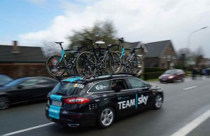 A Team Sky Ford Mondeo kísérőautója kemény teszteken megy keresztül