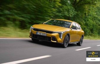 Öt csillagot szerzett a Kia K4 az Euro NCAP biztonsági tesztjén