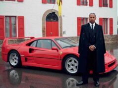 Lewis Hamilton megmentette álmai autóját, több mint 30 év után élesztették újjá a Ferrari F40-est