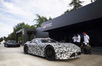 Goodwoodban száguldott az elektromos Lexus LFA prototípusa