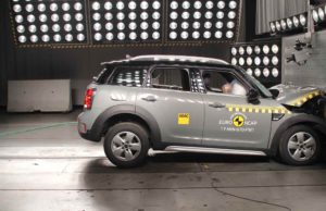 Euro NCAP: öt csillag az új MINI Countryman-nek