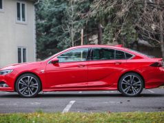Sikeres az új Opel Insignia: már százezernél járnak az eladások