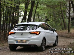 Könnyebb és stabilabb lett az új Opel Astra K