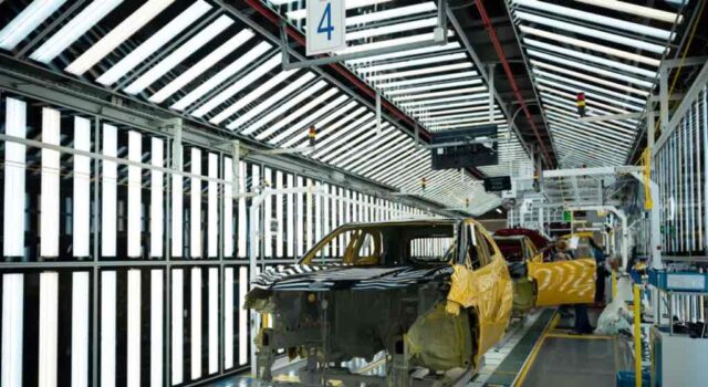 A Toyota új fejezetet nyit: elindult a megújult Aygo X hibrid gyártása Csehországban