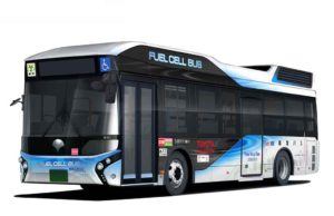 Tokióban átadták az első hidrogén üzemanyagcellás Toyota buszt